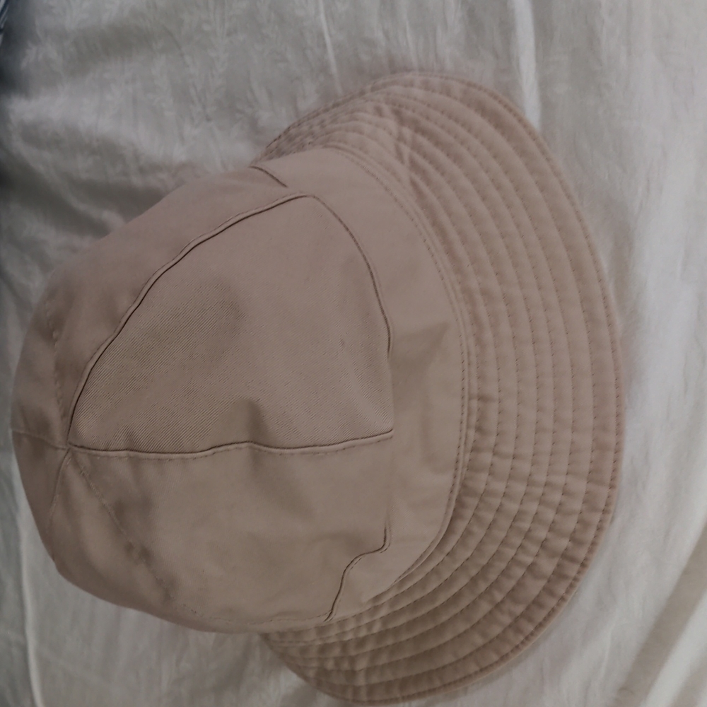 Burberry hat vintage